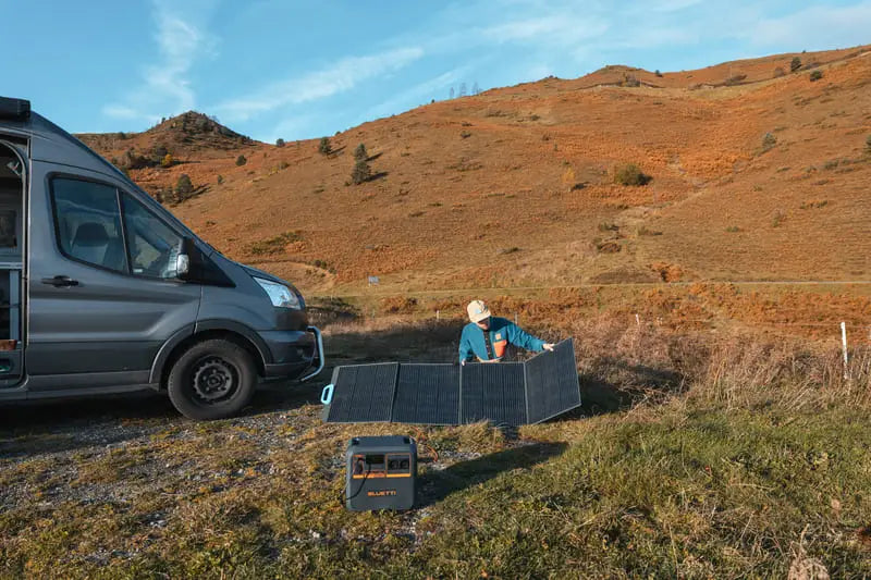 Station électrique Bluetti AC180P en camping nature