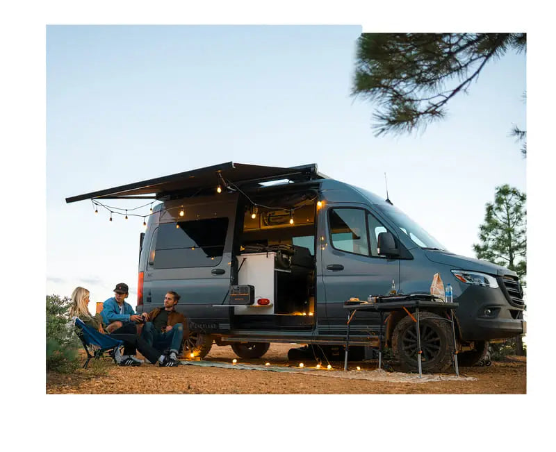Bluetti AC200PL 2400W recharge solaire camping