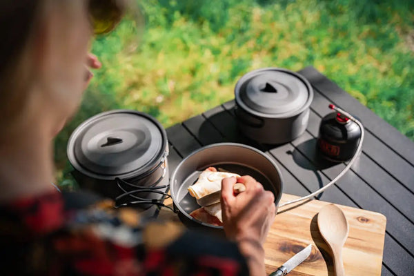 Set de Cuisine DEB Equipment — 7 Pièces Camping