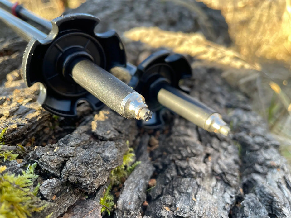 Bâtons de trekking Naturehike réglables en carbone avec poignée en liège vue 7