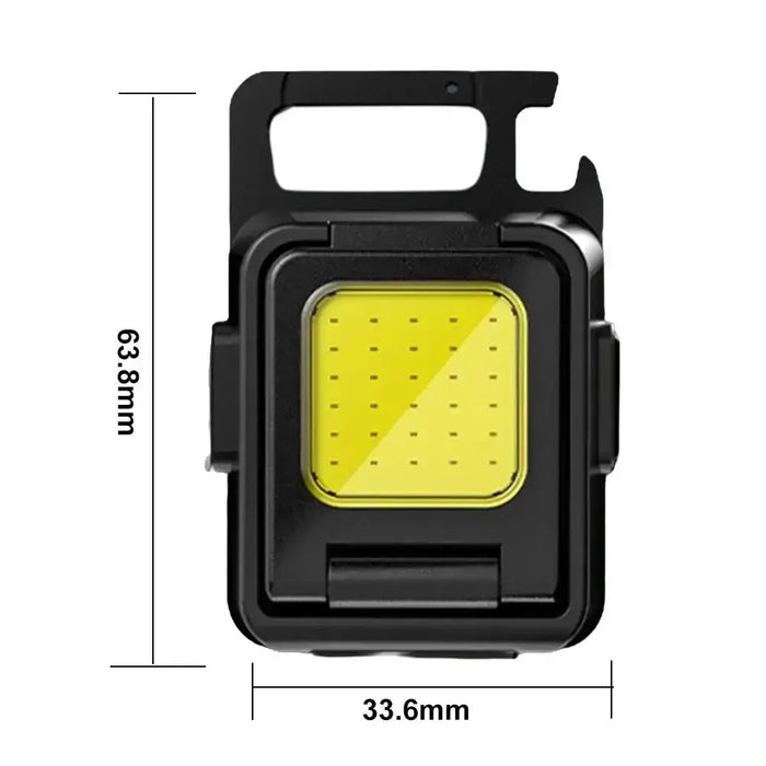 Lampe de poche LED ultrapuissante compacte, dimensions 63,8 mm x 33,6 mm, idéale pour les aventures nocturnes.
