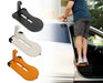 Homme utilisant une tente de toit portable, marchant sur une porte de voiture ; trois options de couleur montrées : noir, blanc, orange. Idéal pour un accès sûr et facile à la tente.
