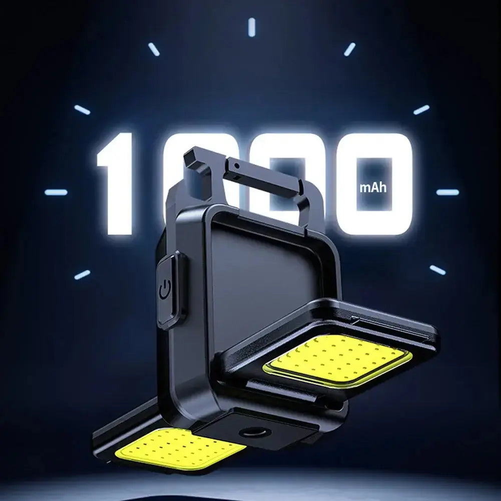 Mini Lampe de Poche ultrapuissante LED affichant une puissance de 1000 mAh, idéale pour les aventures nocturnes et les éclairages intenses.