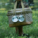 Boîte de transport de camping pliable avec cadre en métal, idéale pour ranger le matériel de camping, avec des tasses en métal attachées.
