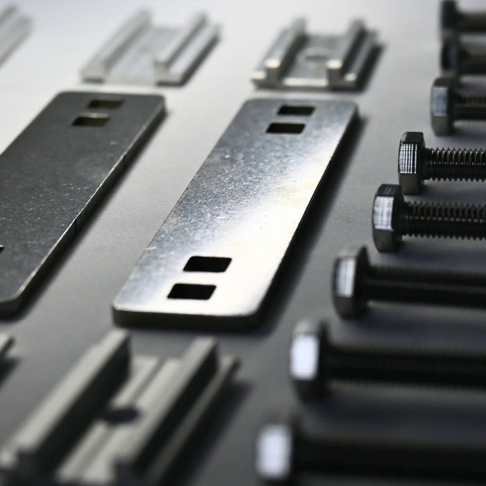 Kit Complet de Fixation Universelle pour Tente de Toit - 4 Plaques Aluminium + Vis Incluses
