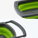 Passoire pliable en silicone verte avec poignées réglables, grande capacité, idéale pour le camping et la cuisine mobile.