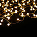 Guirlandes lumineuses LED pour le camping avec une illumination chaleureuse, conçues pour une utilisation en extérieur avec des tentes, idéales pour la recharge solaire ou USB.
